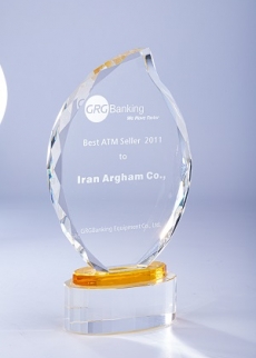 تندیس بهترین فروشنده دستگاه GRG Banking ATM 2011