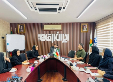 جذب نیروی متخصص و استفاده هرچه بیشتر از ظرفیت های آموزشی درون سازمان موجب توسعه سرمایه  انسانی است